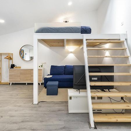 Whome Urban Escape: 1-Br W/Mezzanine Near Campo Ourique Lisbon Luaran gambar