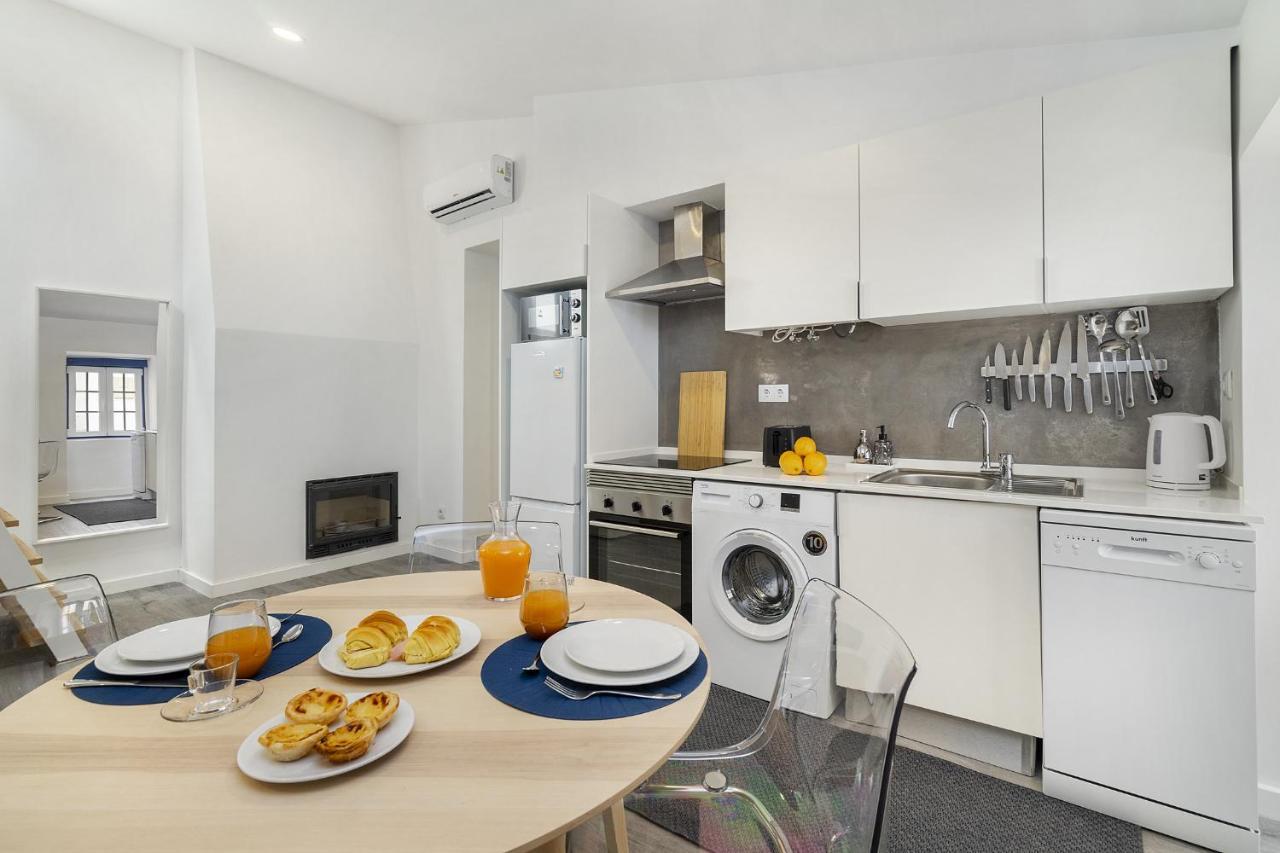 Whome Urban Escape: 1-Br W/Mezzanine Near Campo Ourique Lisbon Luaran gambar
