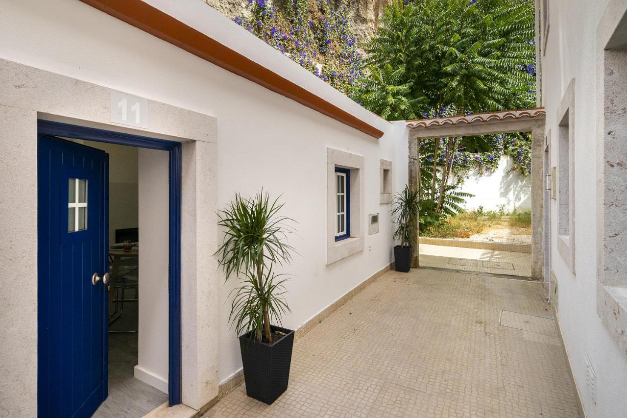 Whome Urban Escape: 1-Br W/Mezzanine Near Campo Ourique Lisbon Luaran gambar