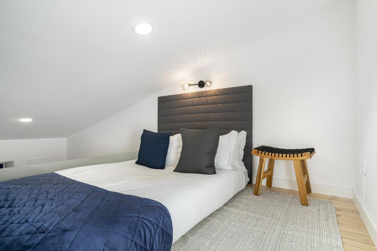 Whome Urban Escape: 1-Br W/Mezzanine Near Campo Ourique Lisbon Luaran gambar